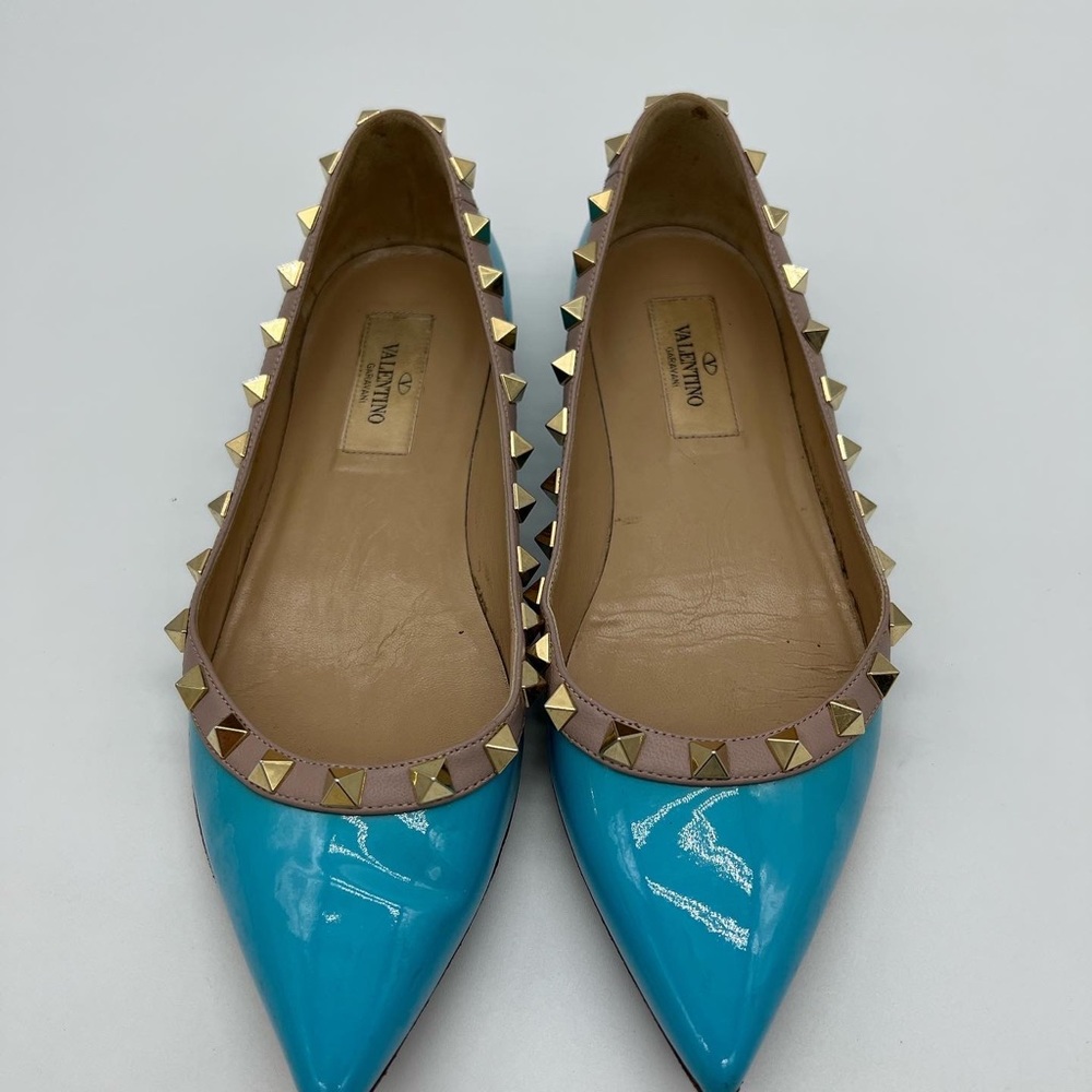 Authentic Valentino Garavani rockstud flats